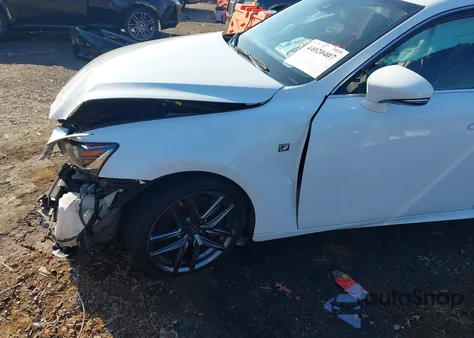 2018 Lexus Is 300 z USA, uszkodzony, nr VIN JTHBA1D23J5064656